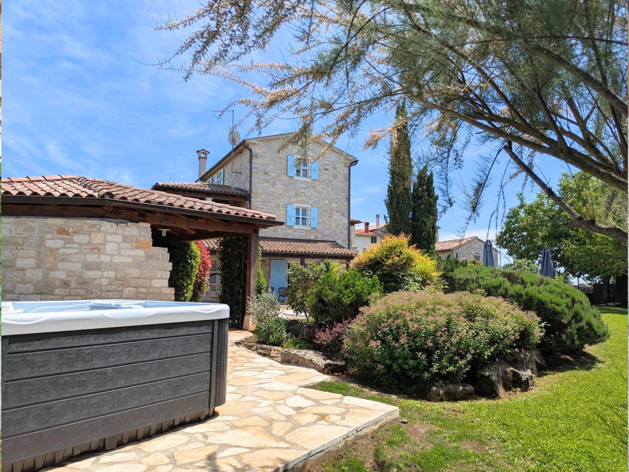 Villa Paolina With Hot Tub วิชยาน ภายนอก รูปภาพ